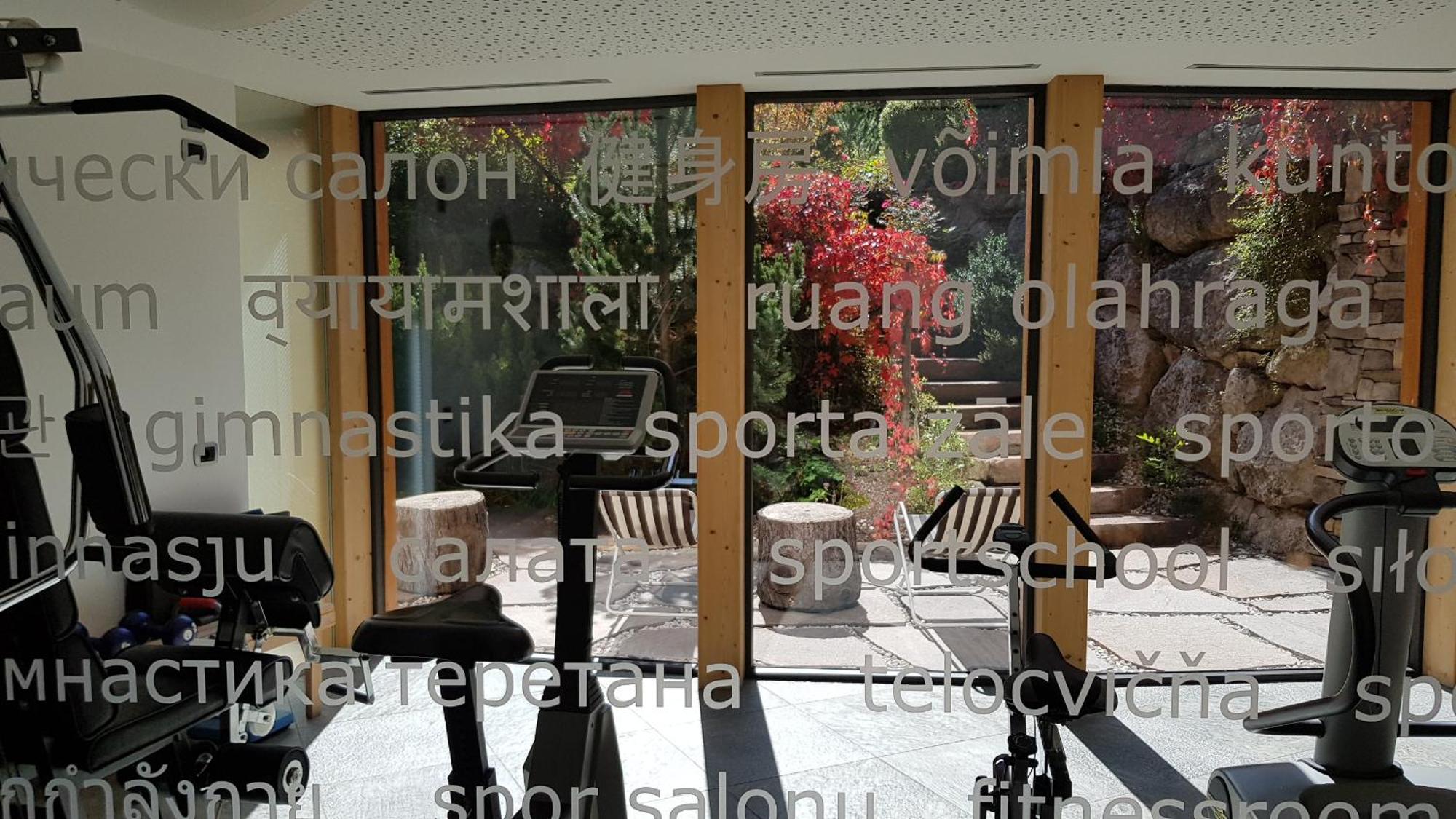 Hotel Gran Paradis Campitello di Fassa Bagian luar foto